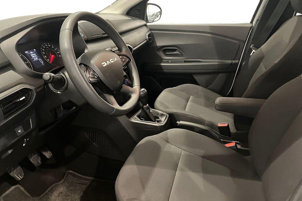 Vehicle Image 6