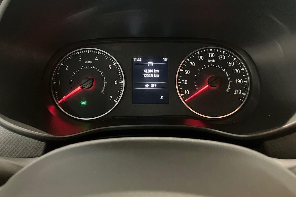 Vehicle Image 8
