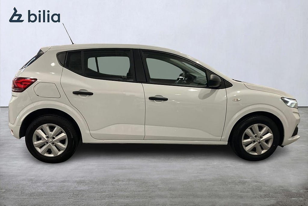 Vehicle Image 10