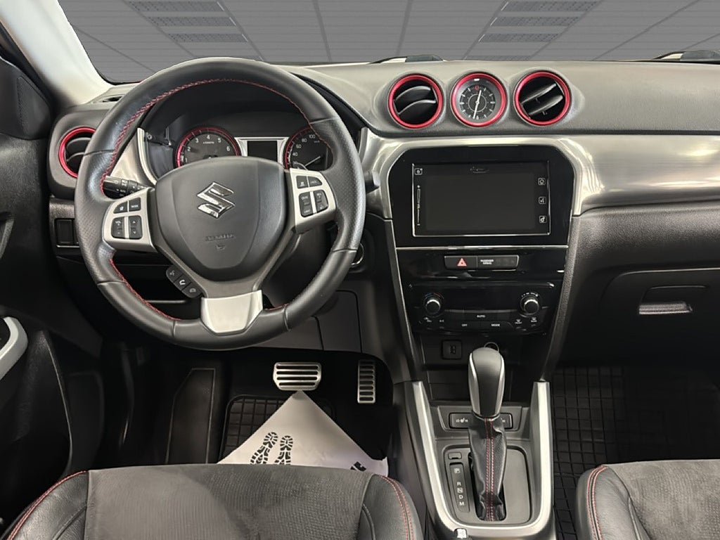 Vehicle Image 9