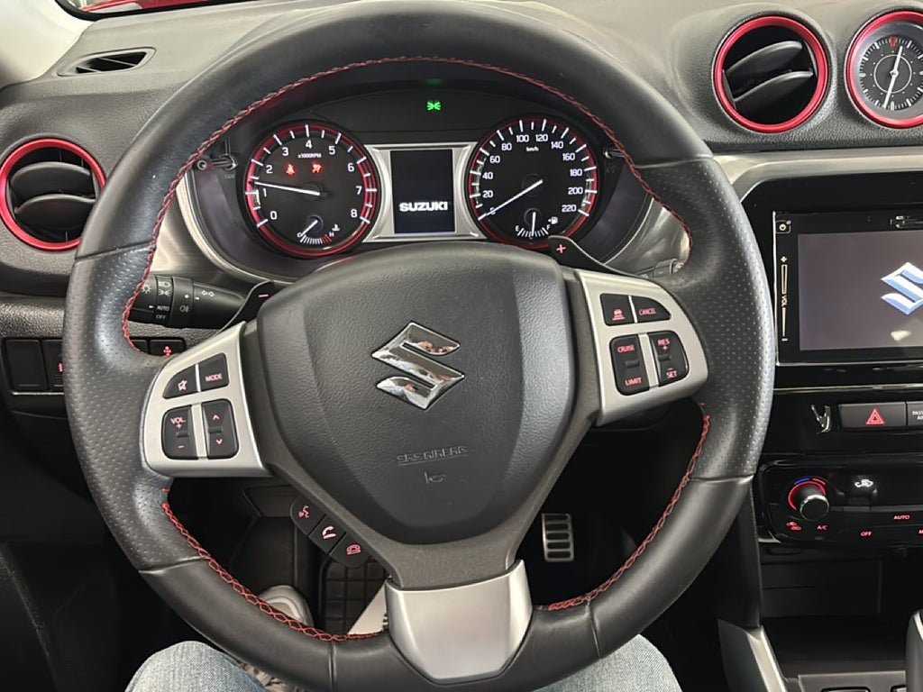 Vehicle Image 10
