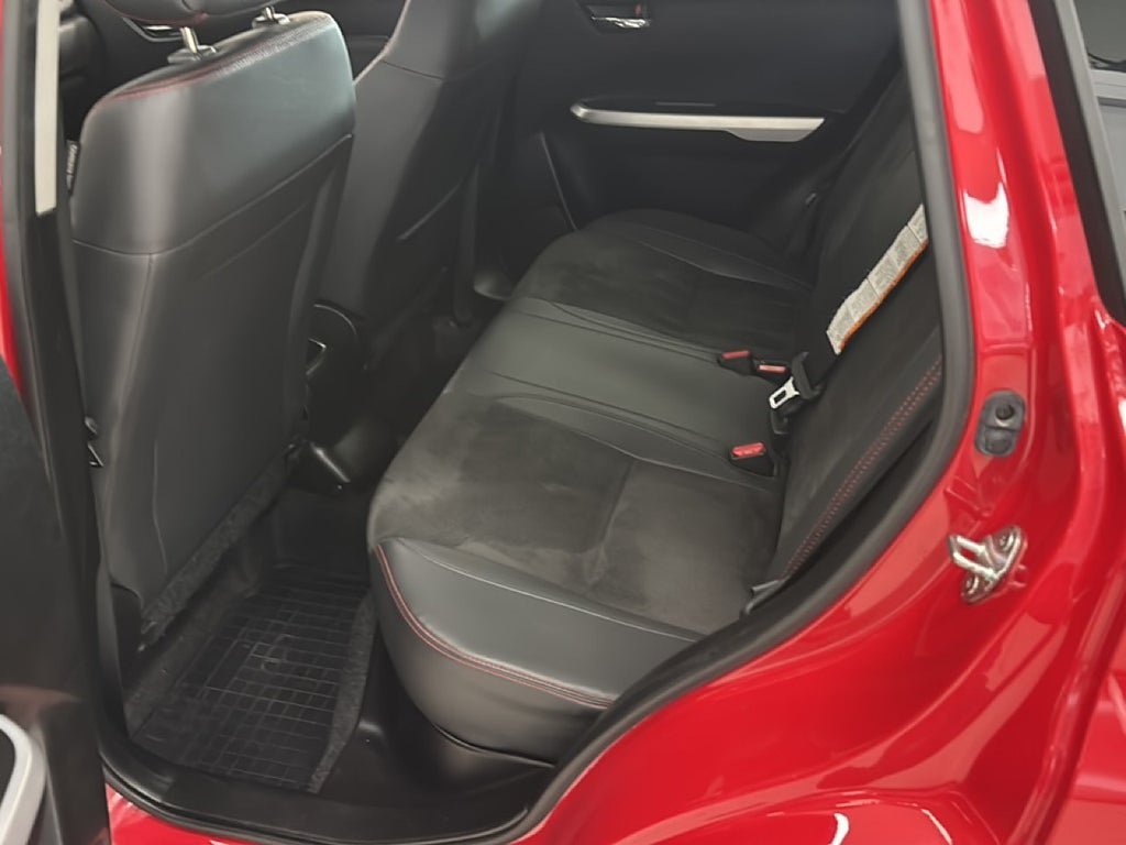 Vehicle Image 14