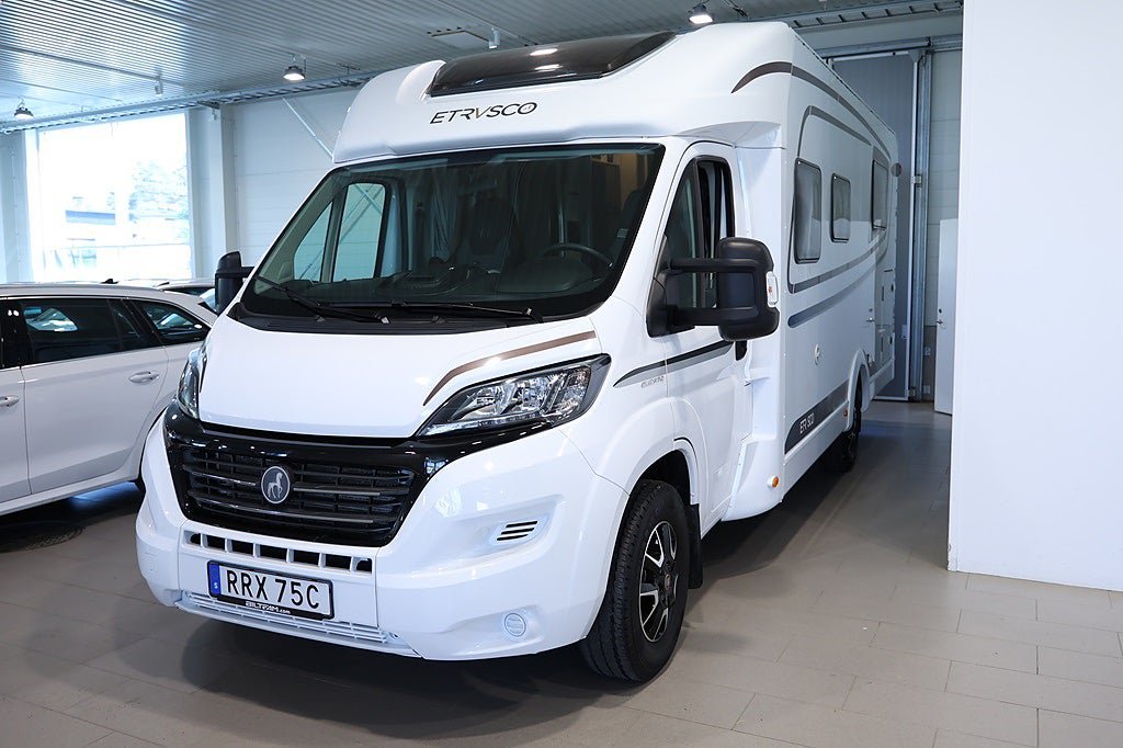 Vehicle Image 26