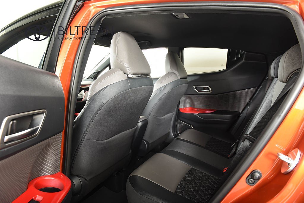 Vehicle Image 7