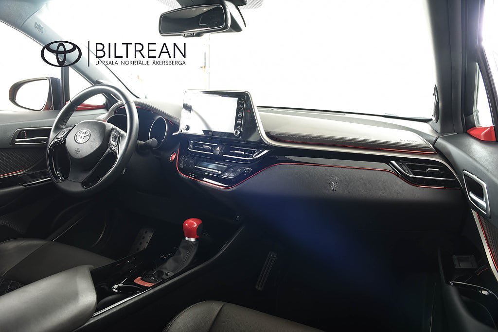 Vehicle Image 10