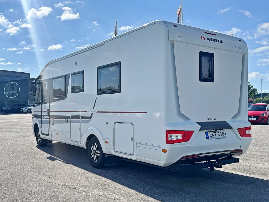 Vehicle Image 18