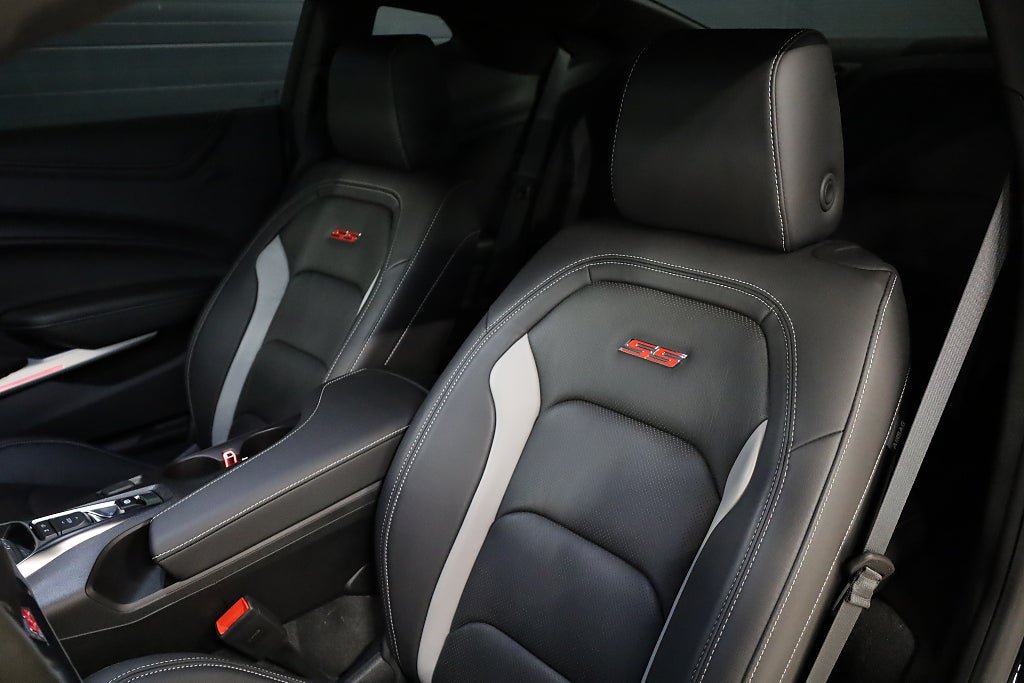 Vehicle Image 12