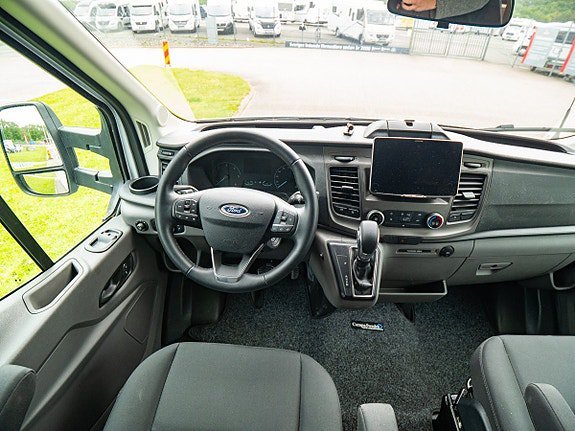 Vehicle Image 17