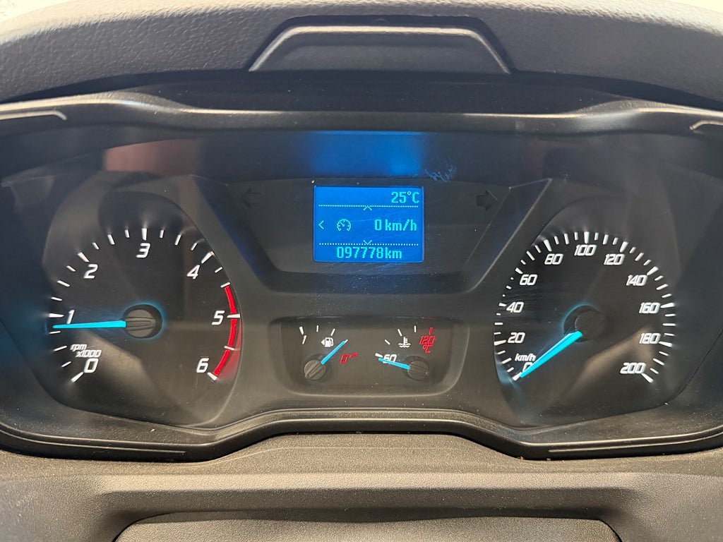 Vehicle Image 12
