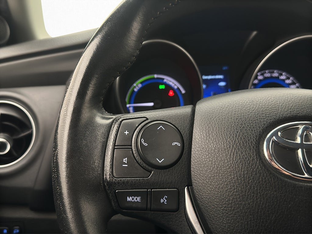 Vehicle Image 14