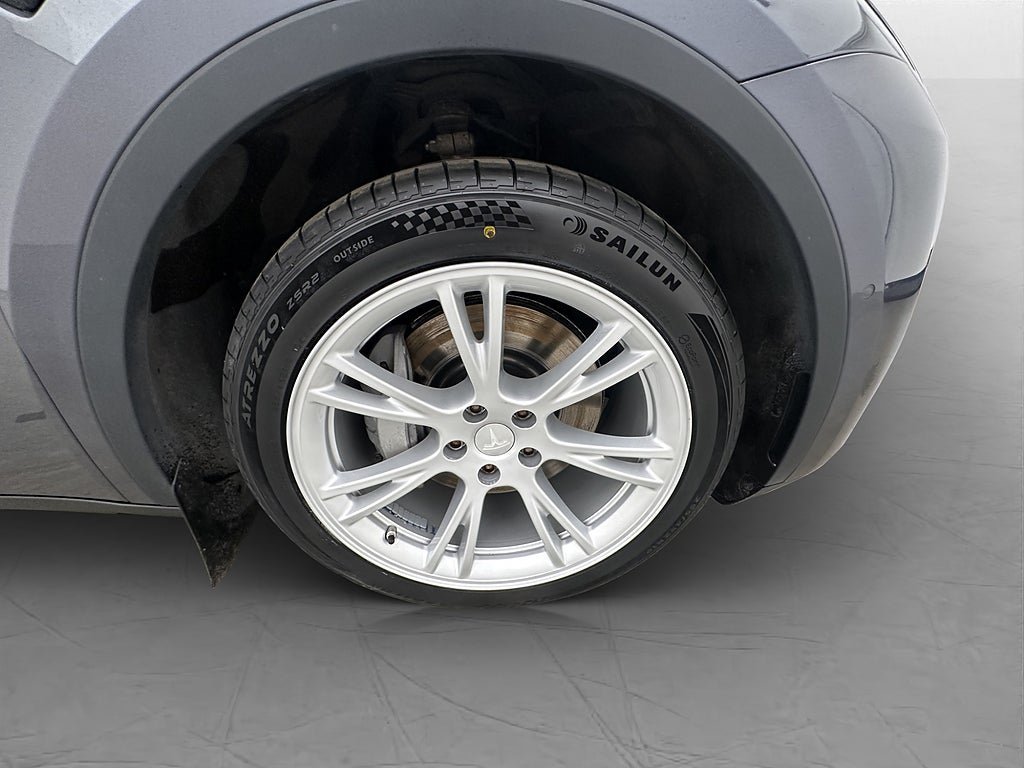 Vehicle Image 35