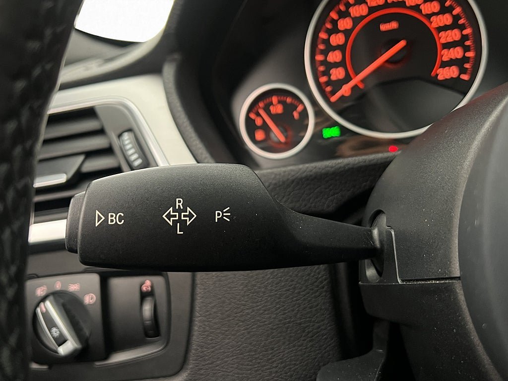 Vehicle Image 28