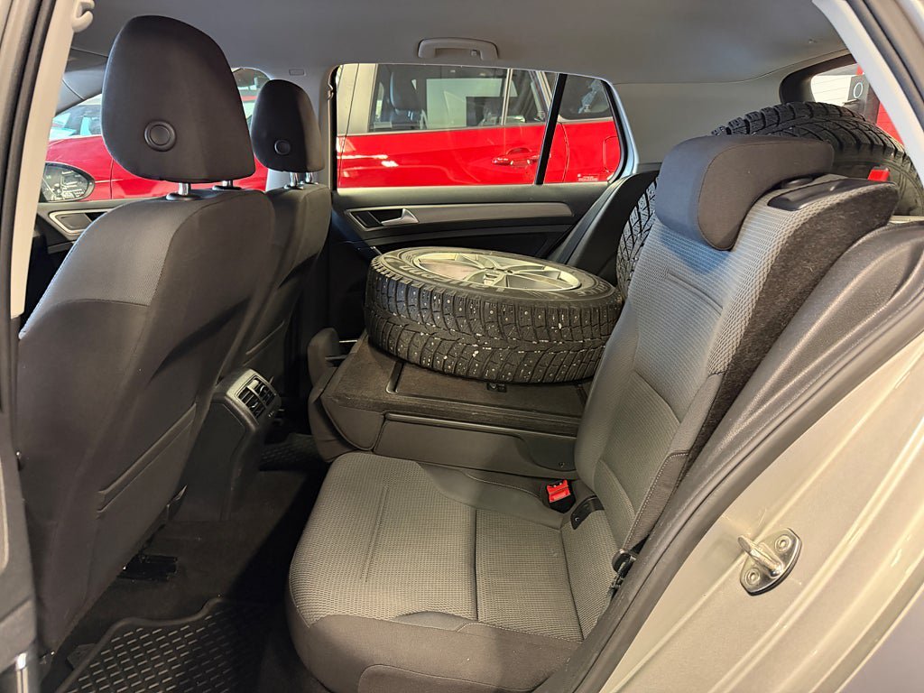 Vehicle Image 21