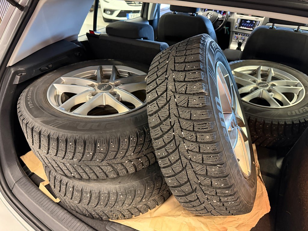 Vehicle Image 22