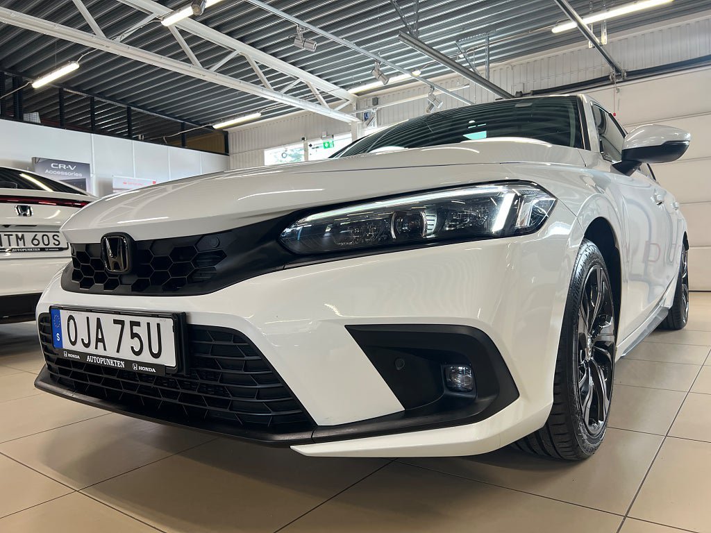 Vehicle Image 19