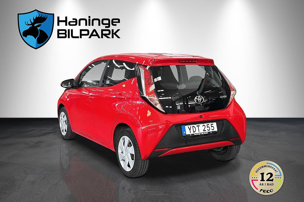 Vehicle Image 10