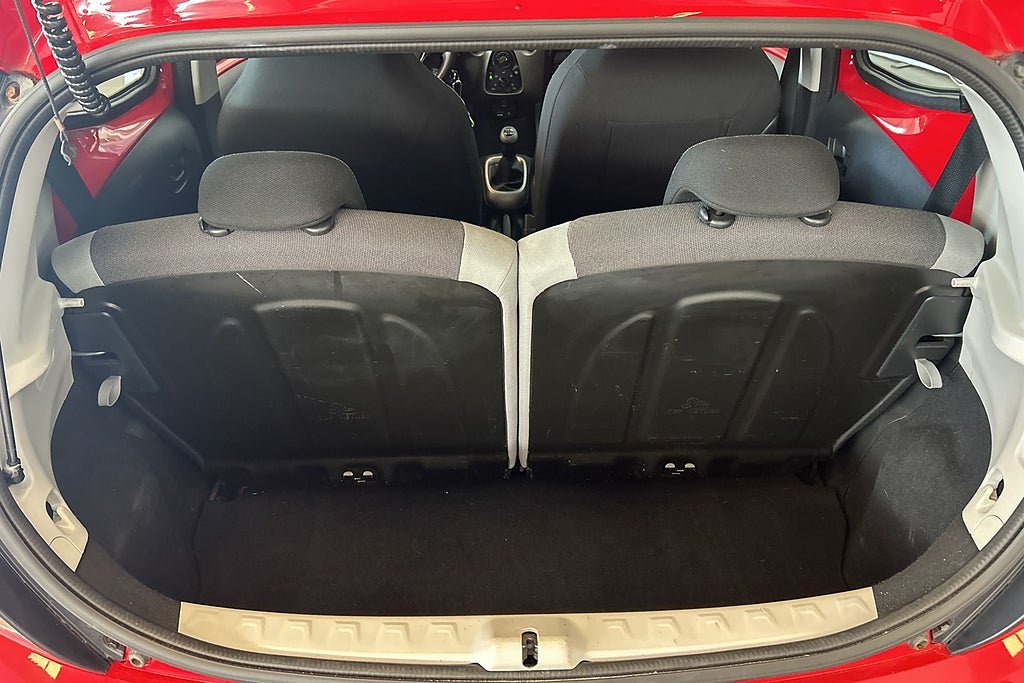 Vehicle Image 19