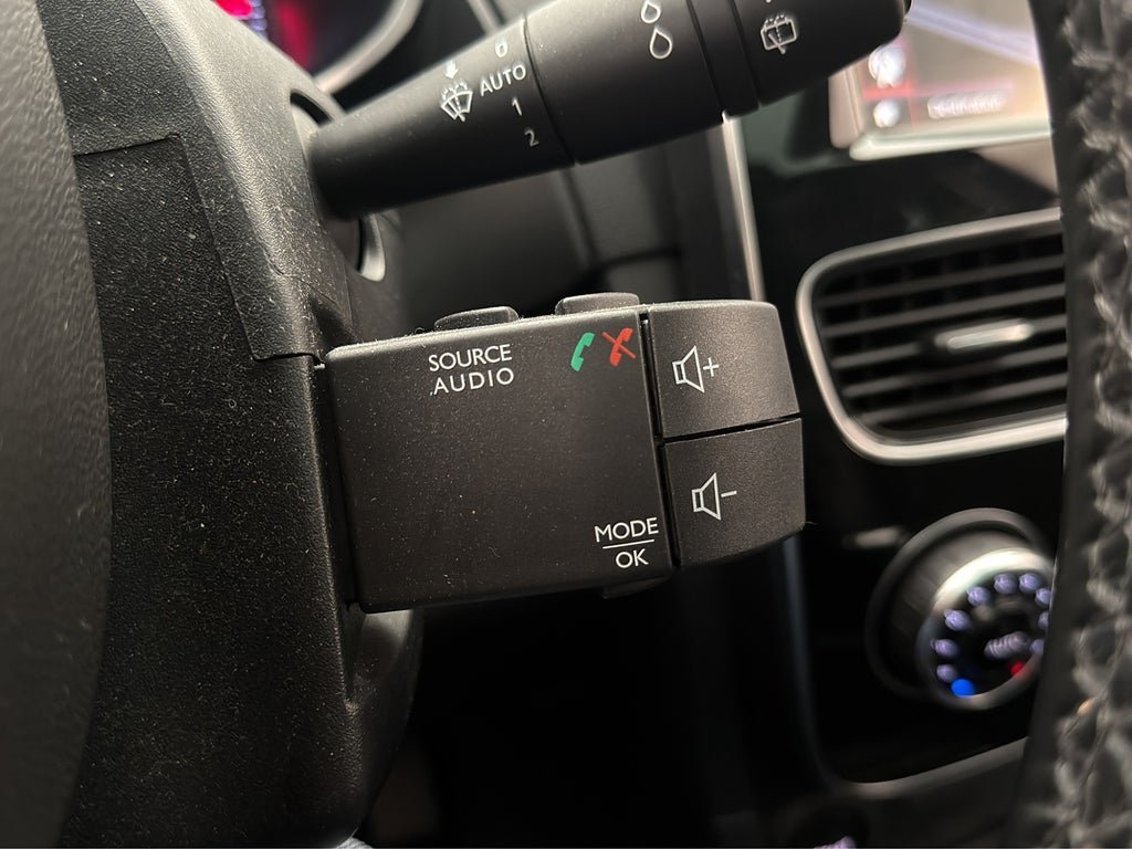 Vehicle Image 27