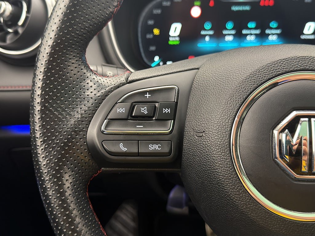 Vehicle Image 23