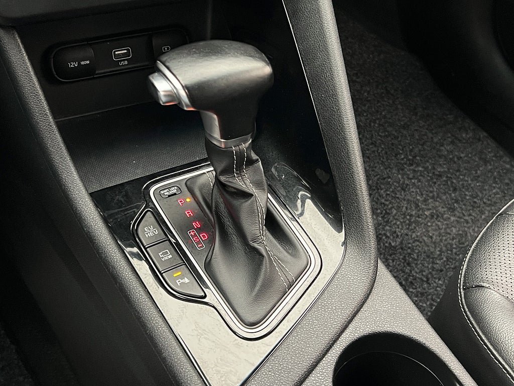 Vehicle Image 26