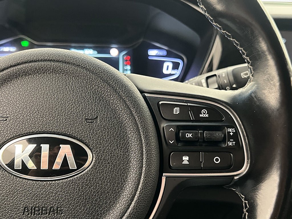 Vehicle Image 28