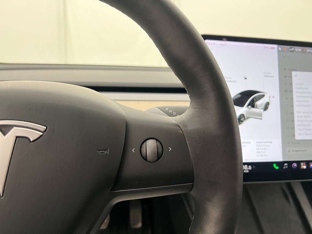 Vehicle Image 28