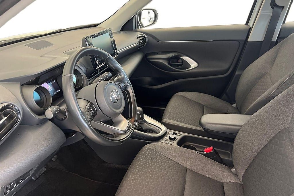 Vehicle Image 14