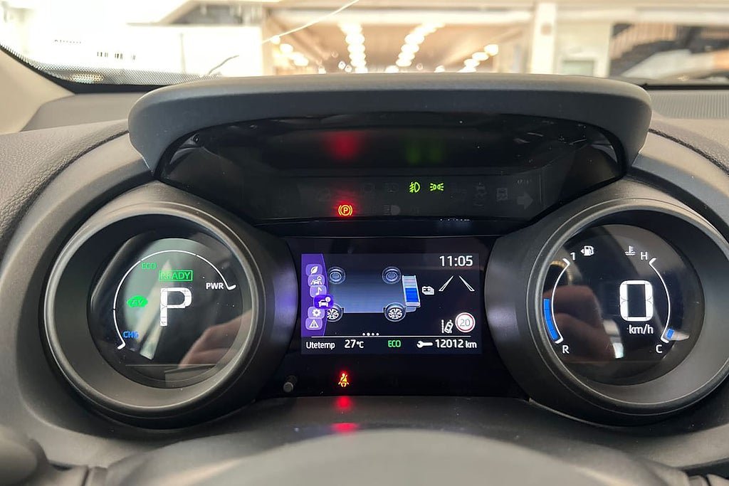 Vehicle Image 16