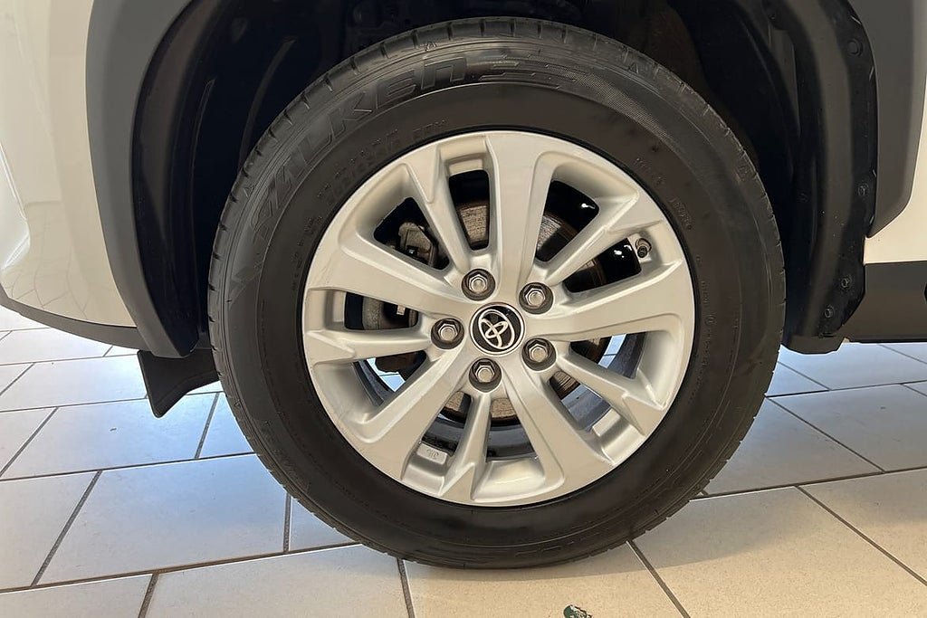 Vehicle Image 17