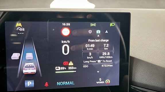Vehicle Image 19