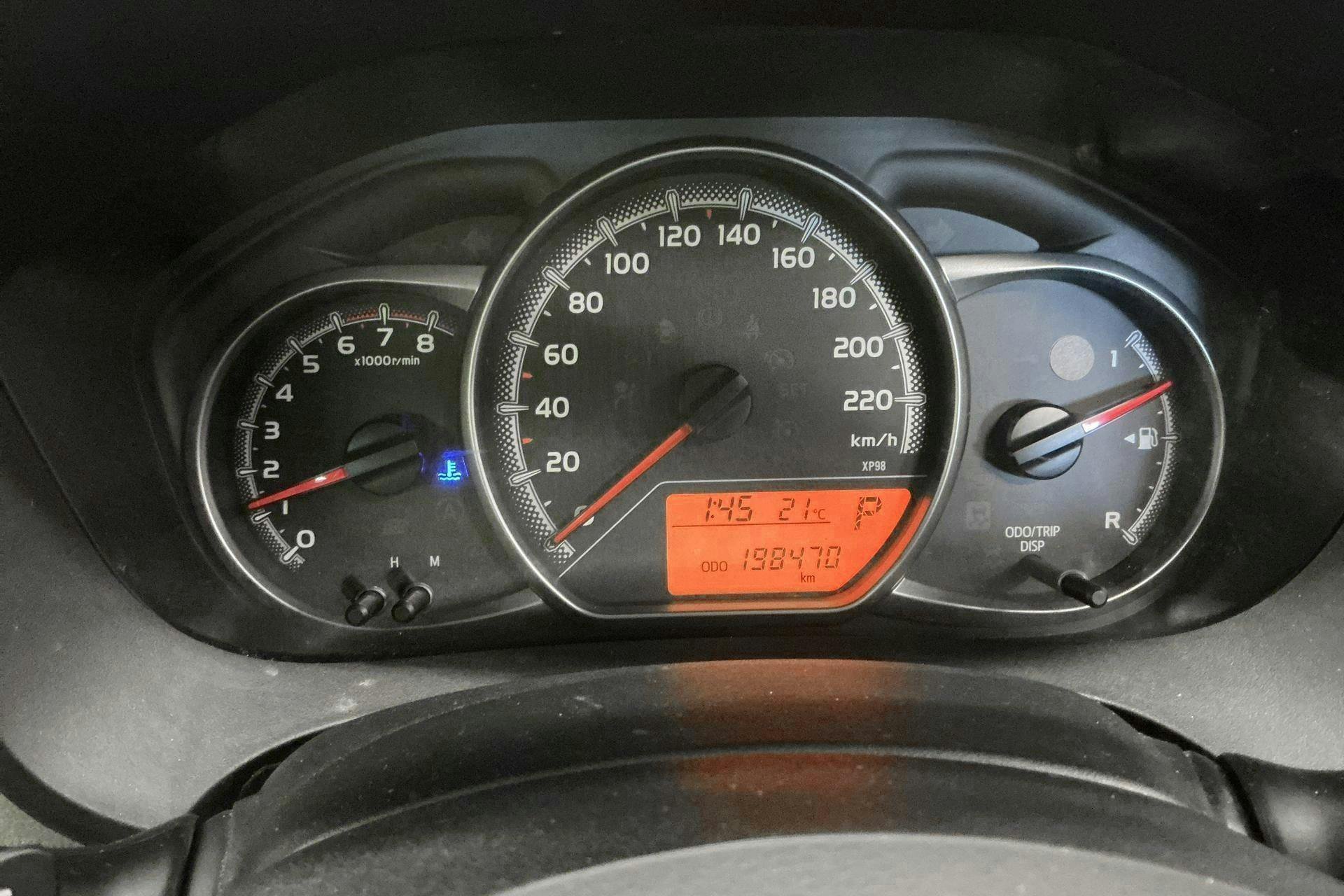 Vehicle Image 11