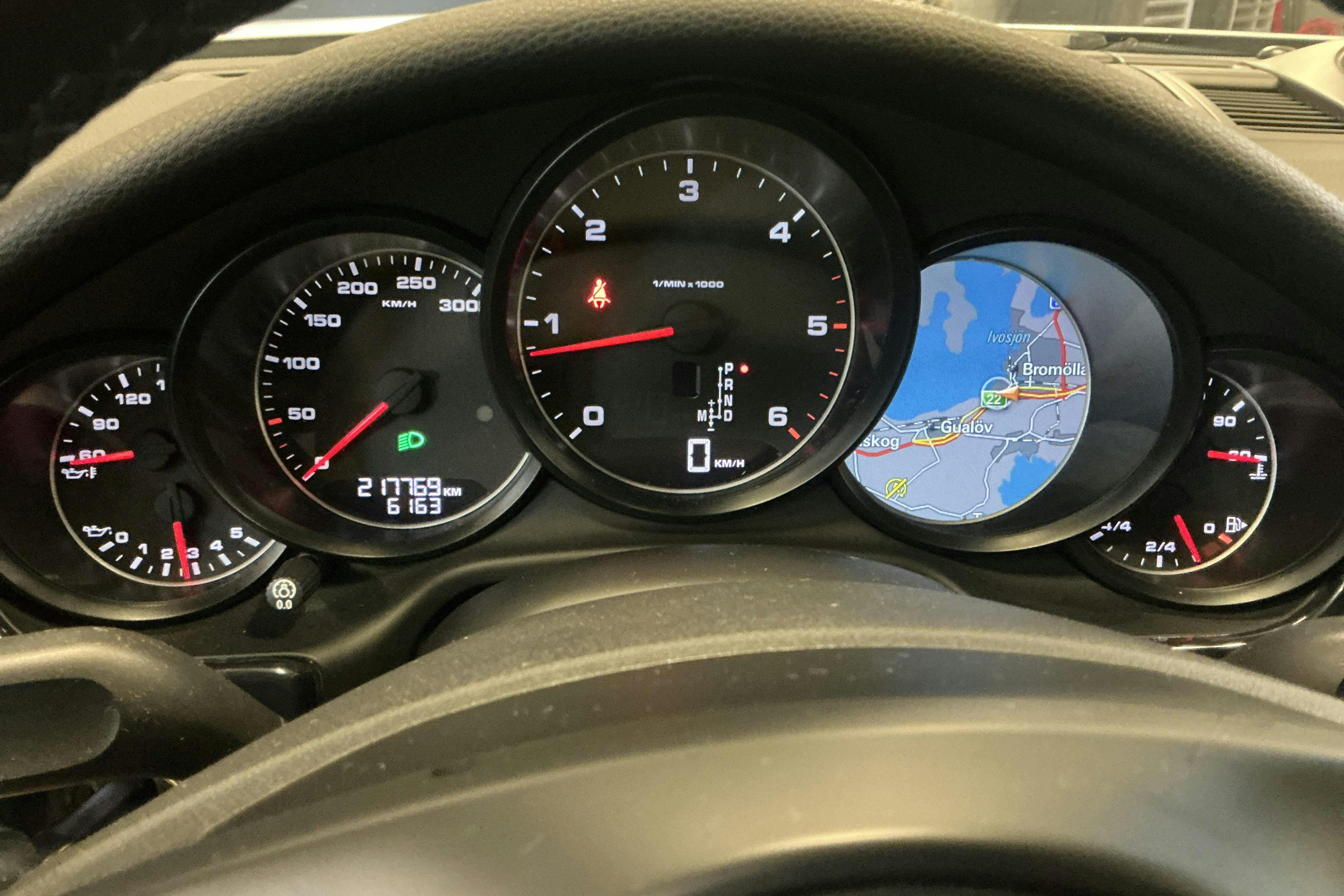 Vehicle Image 11