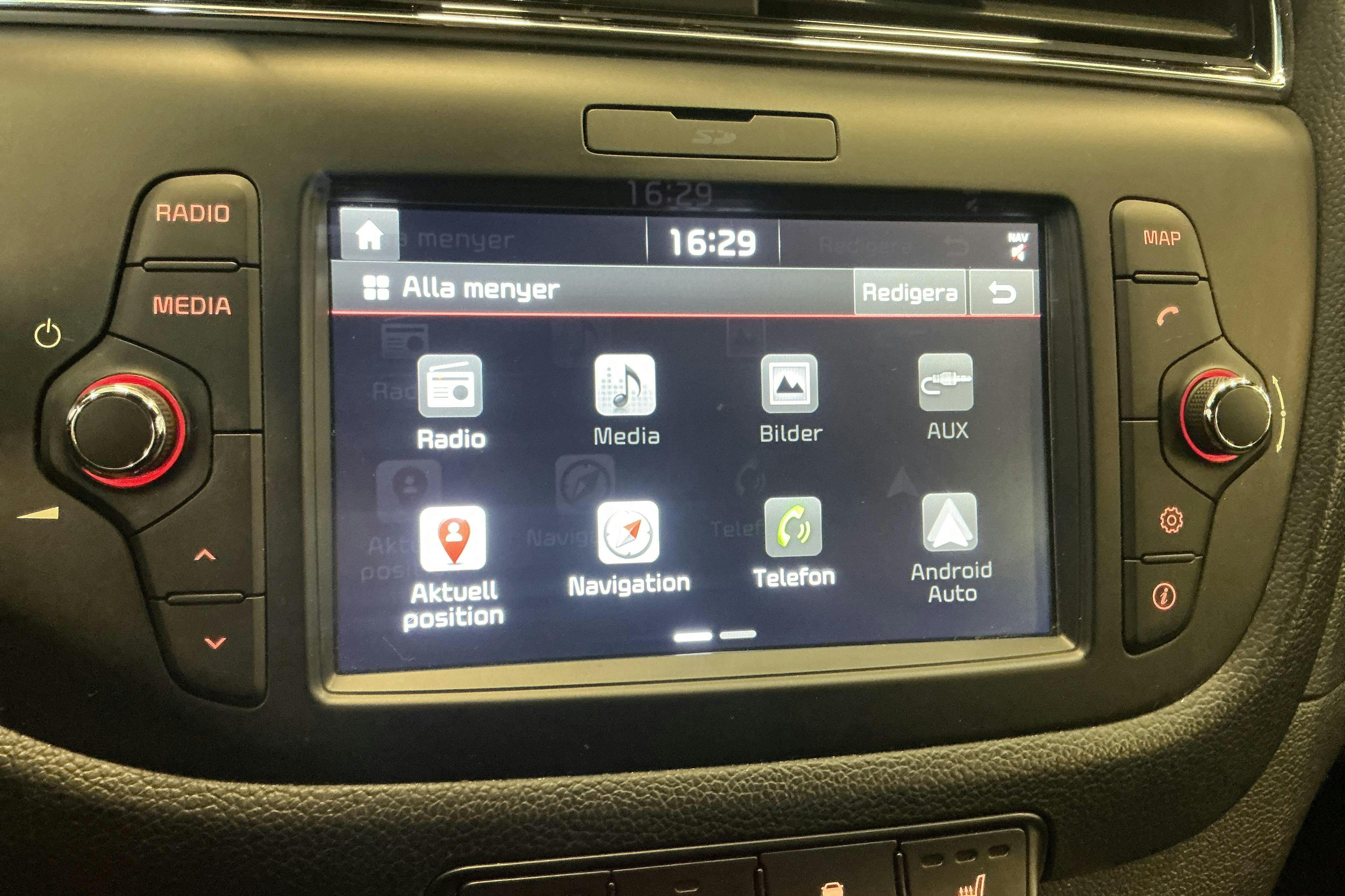 Vehicle Image 12