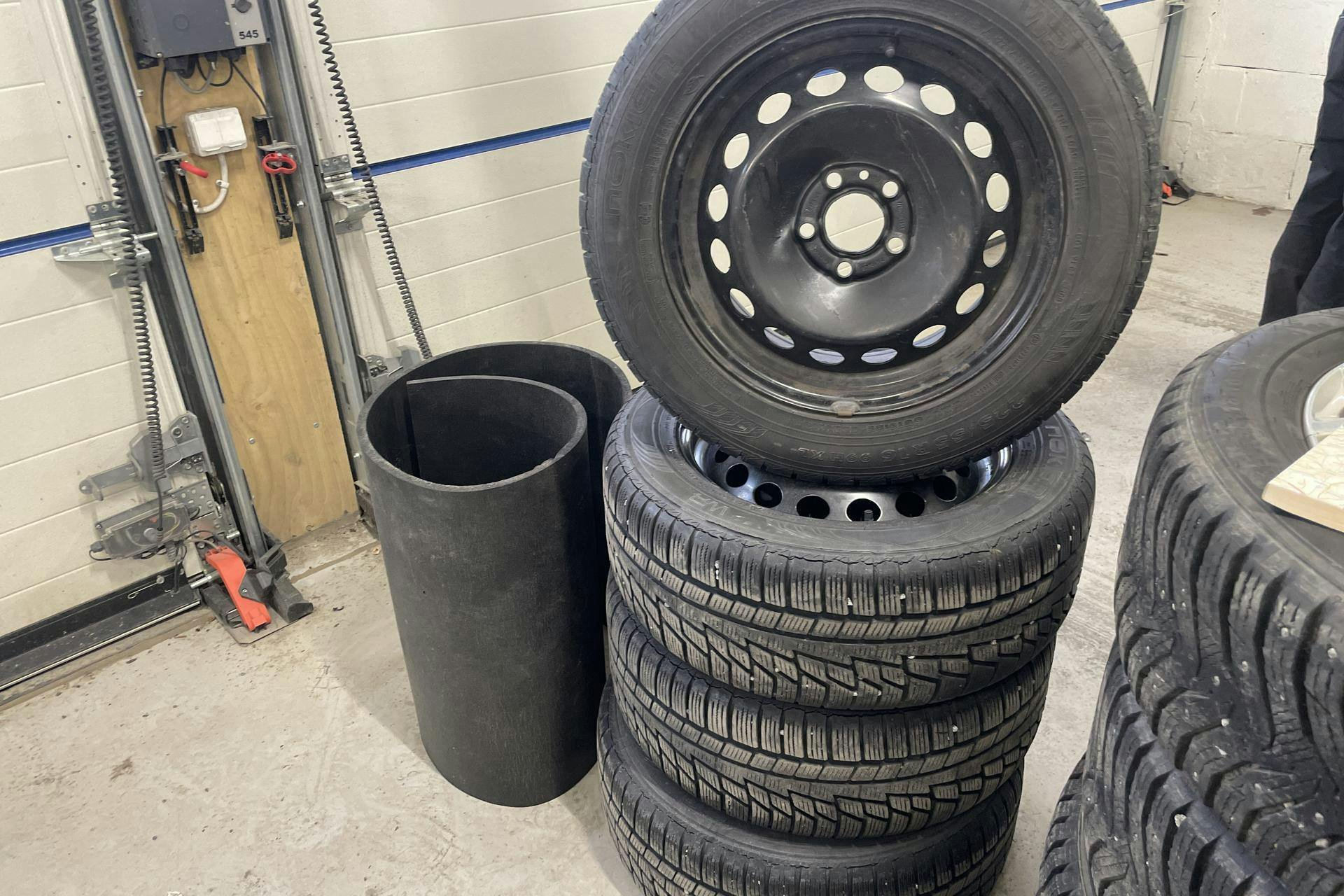Vehicle Image 13