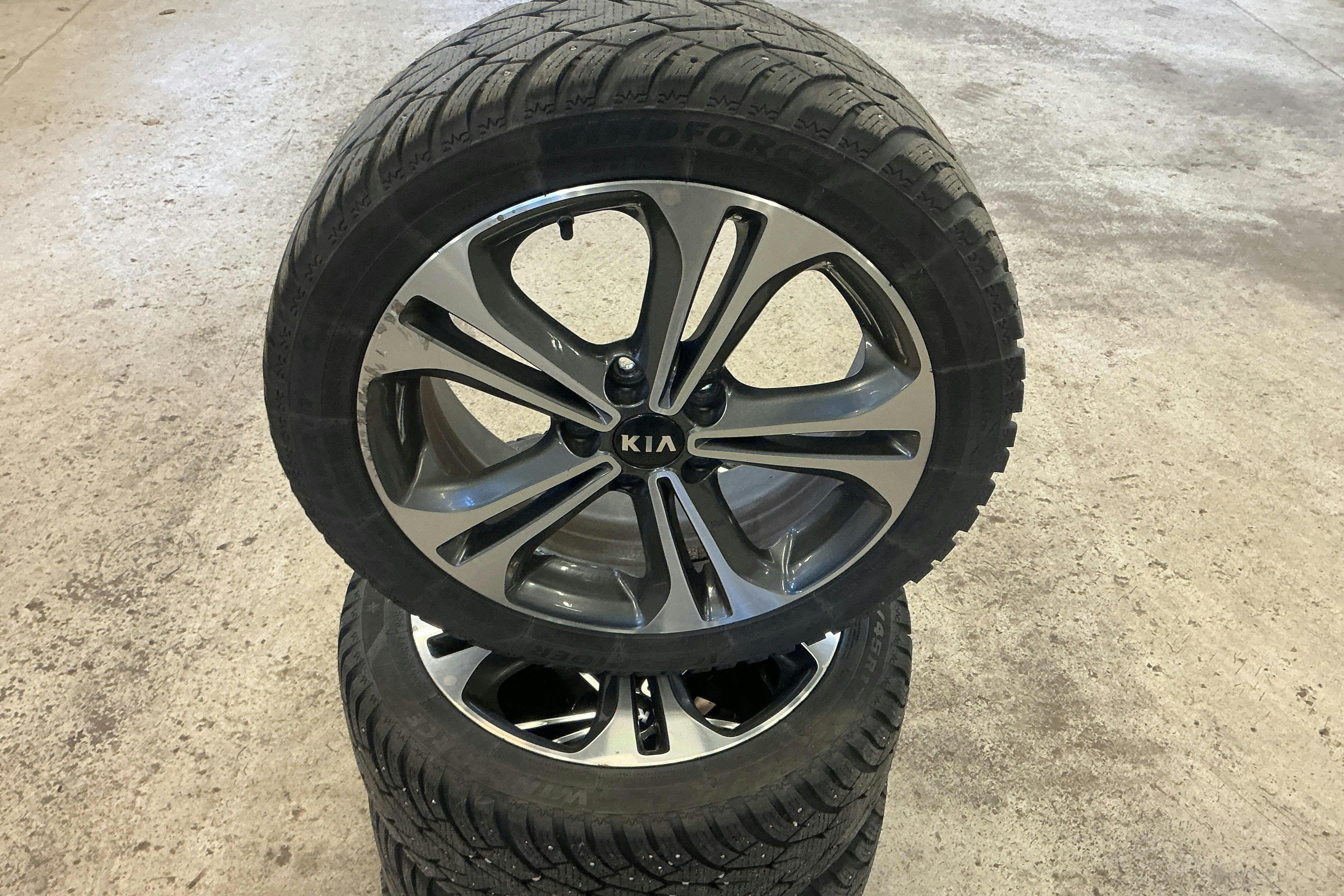 Vehicle Image 14