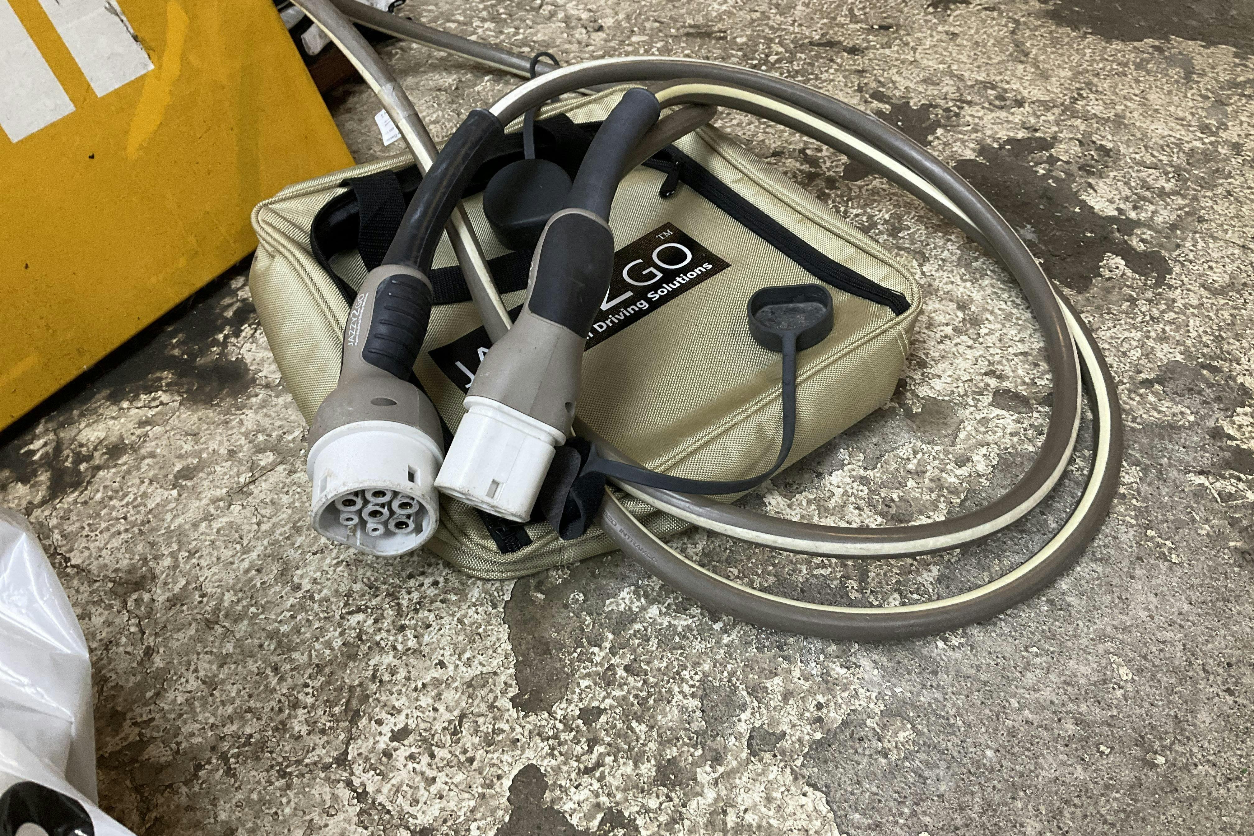 Vehicle Image 15