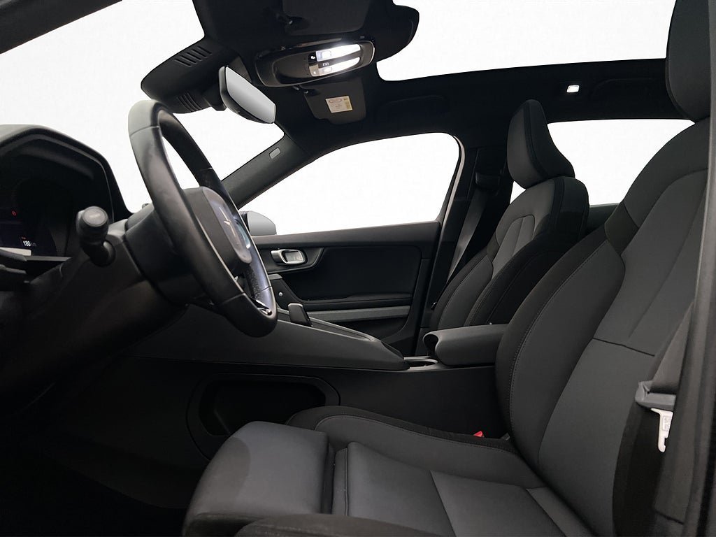 Vehicle Image 33