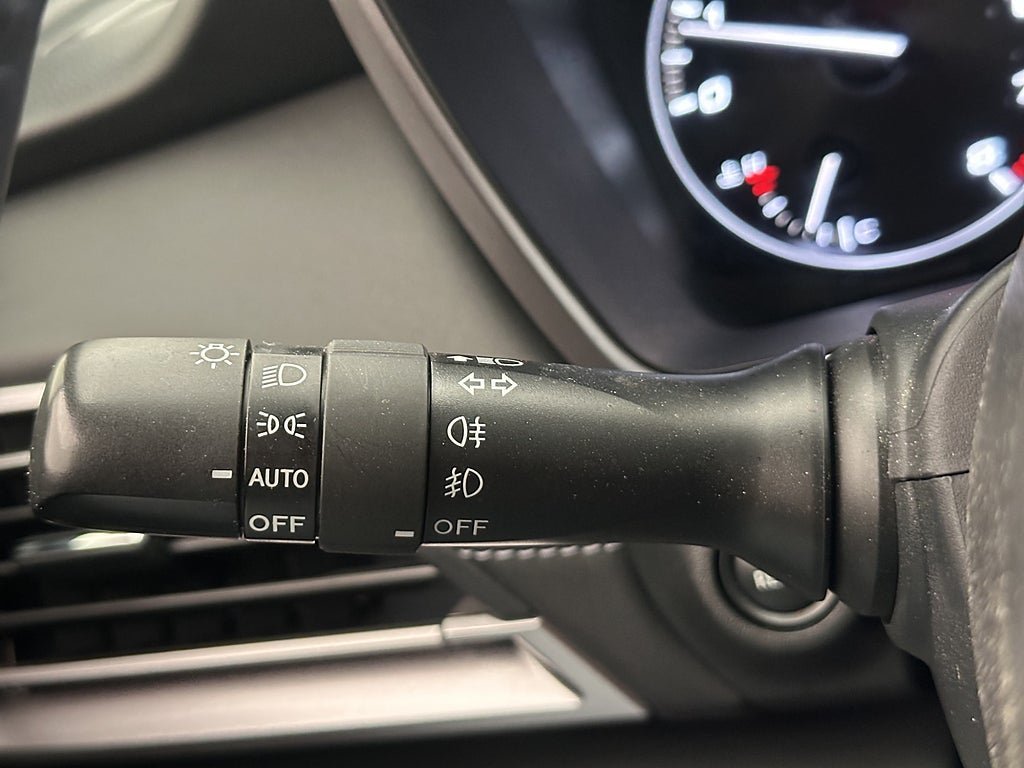 Vehicle Image 26