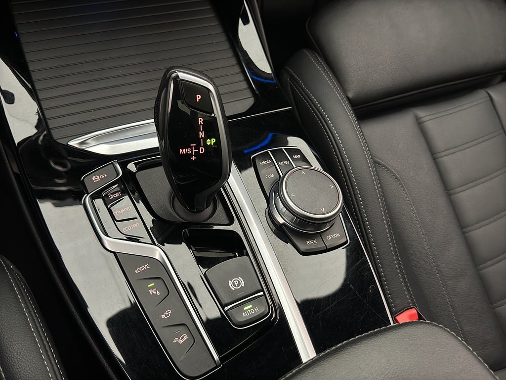 Vehicle Image 26
