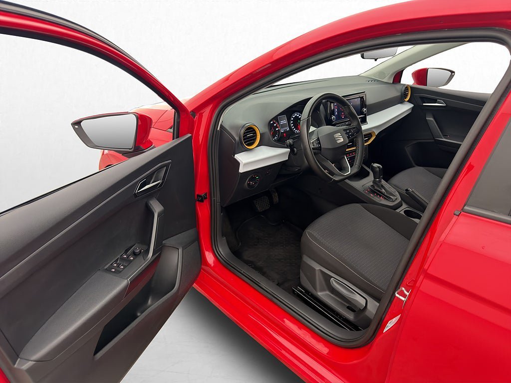 Vehicle Image 10