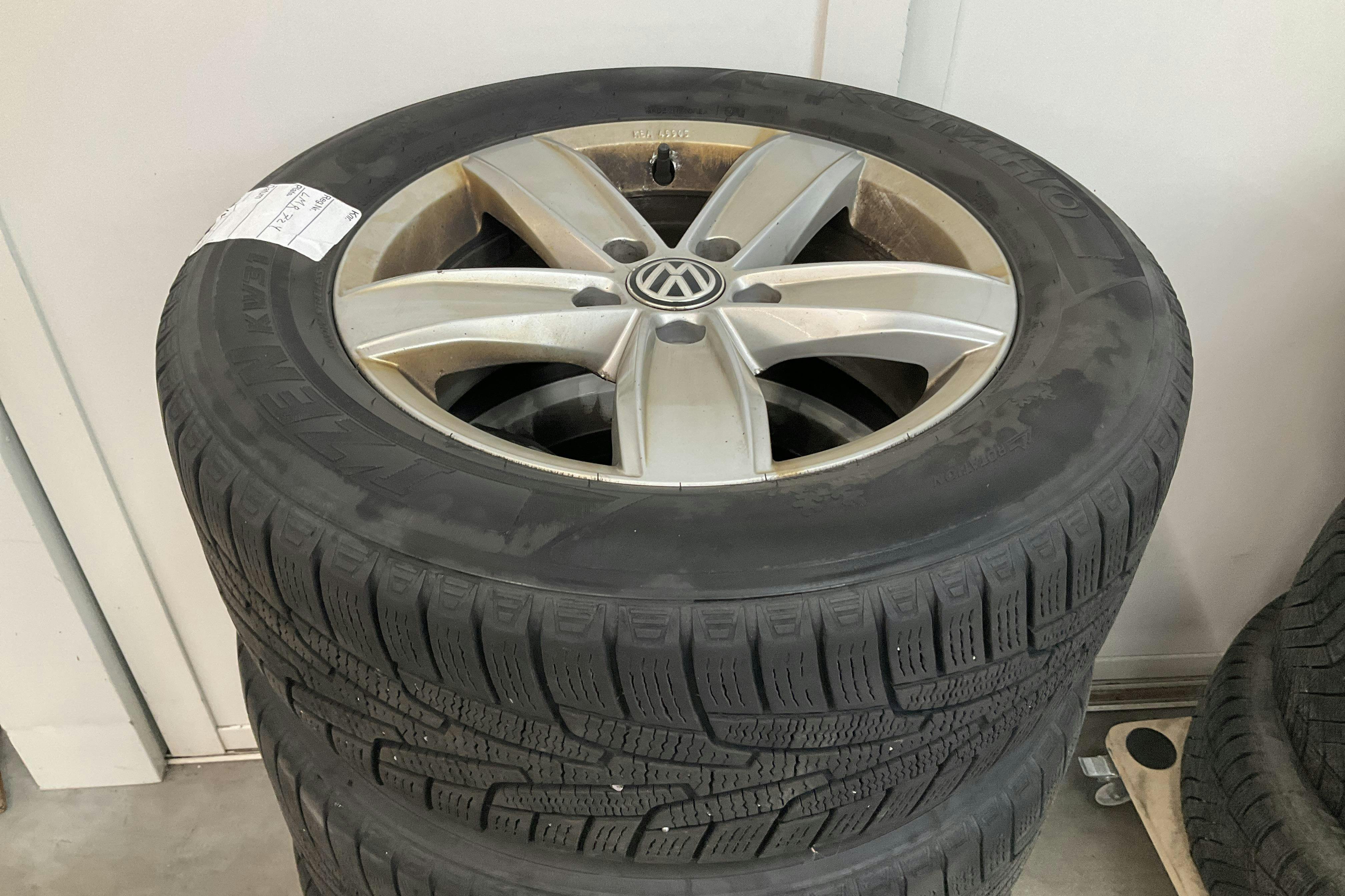 Vehicle Image 14