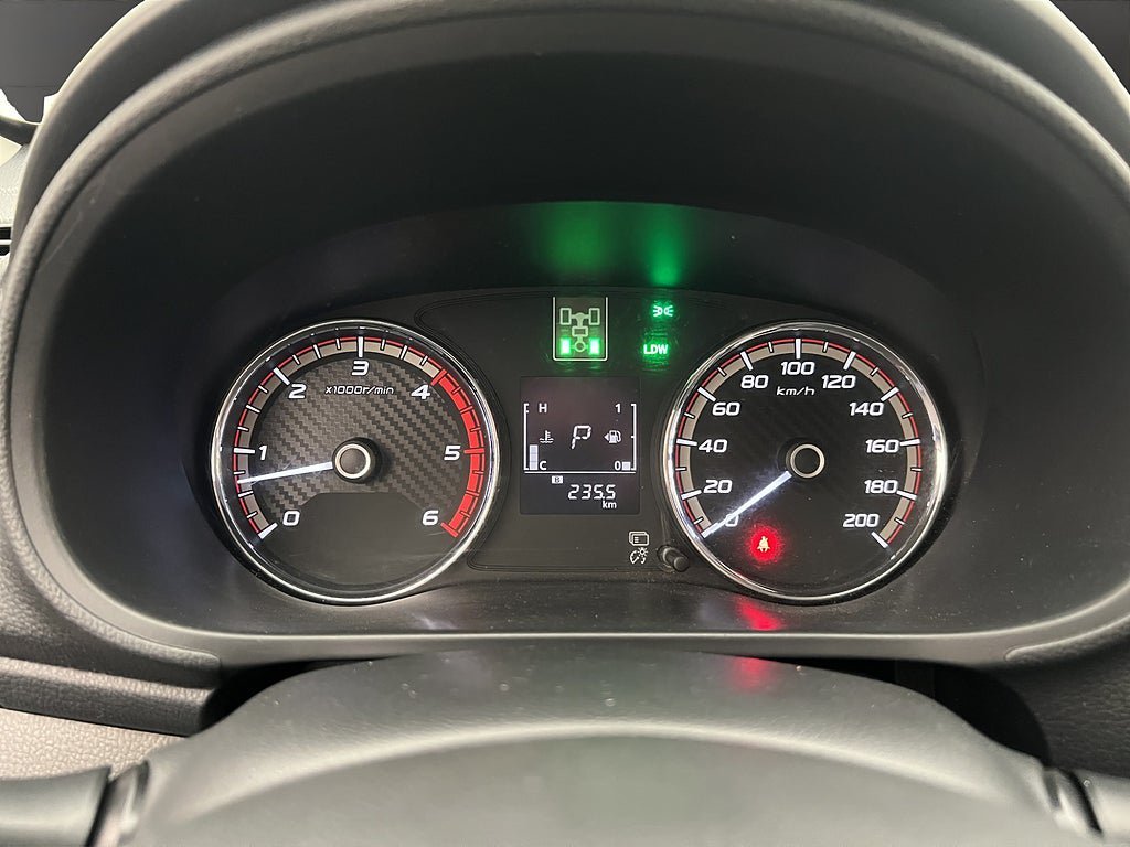Vehicle Image 22