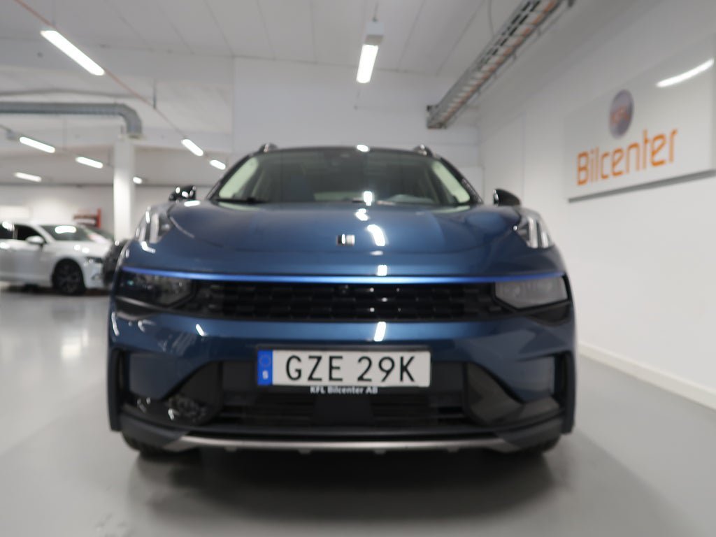 Vehicle Image 10