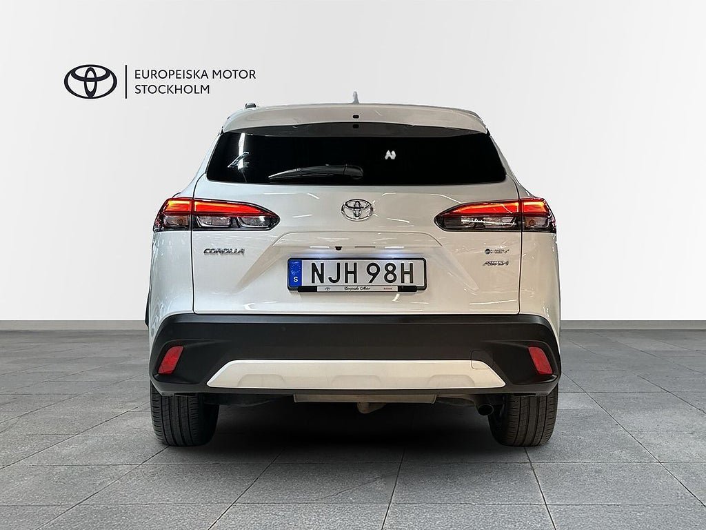 Vehicle Image 4