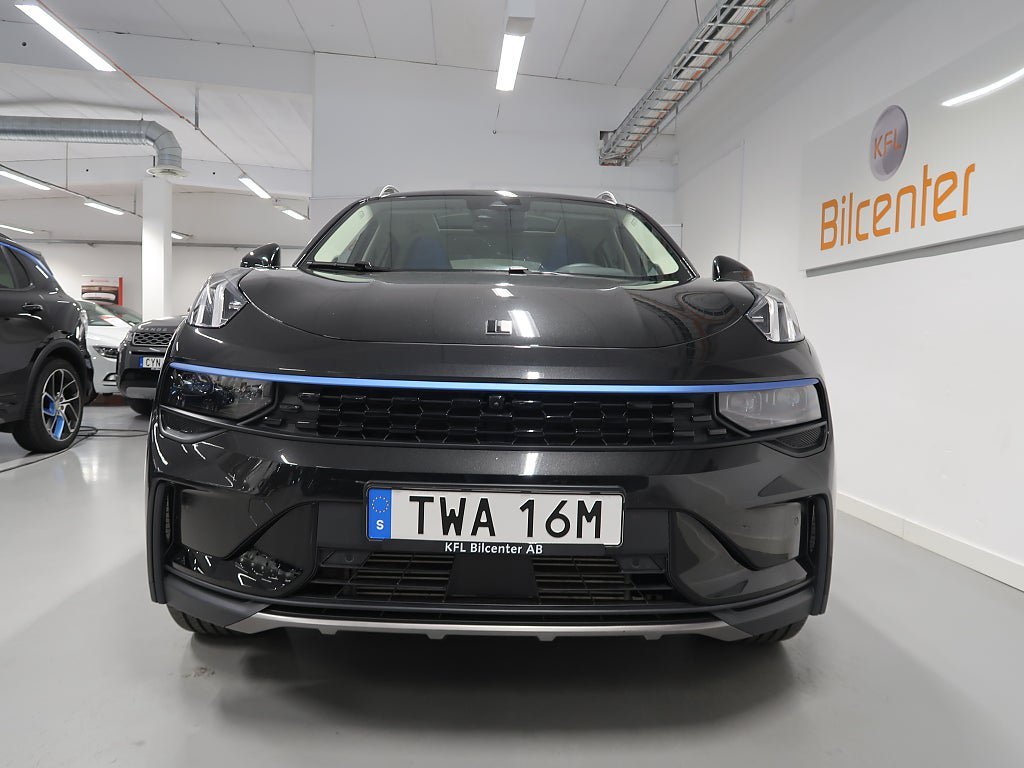 Vehicle Image 10