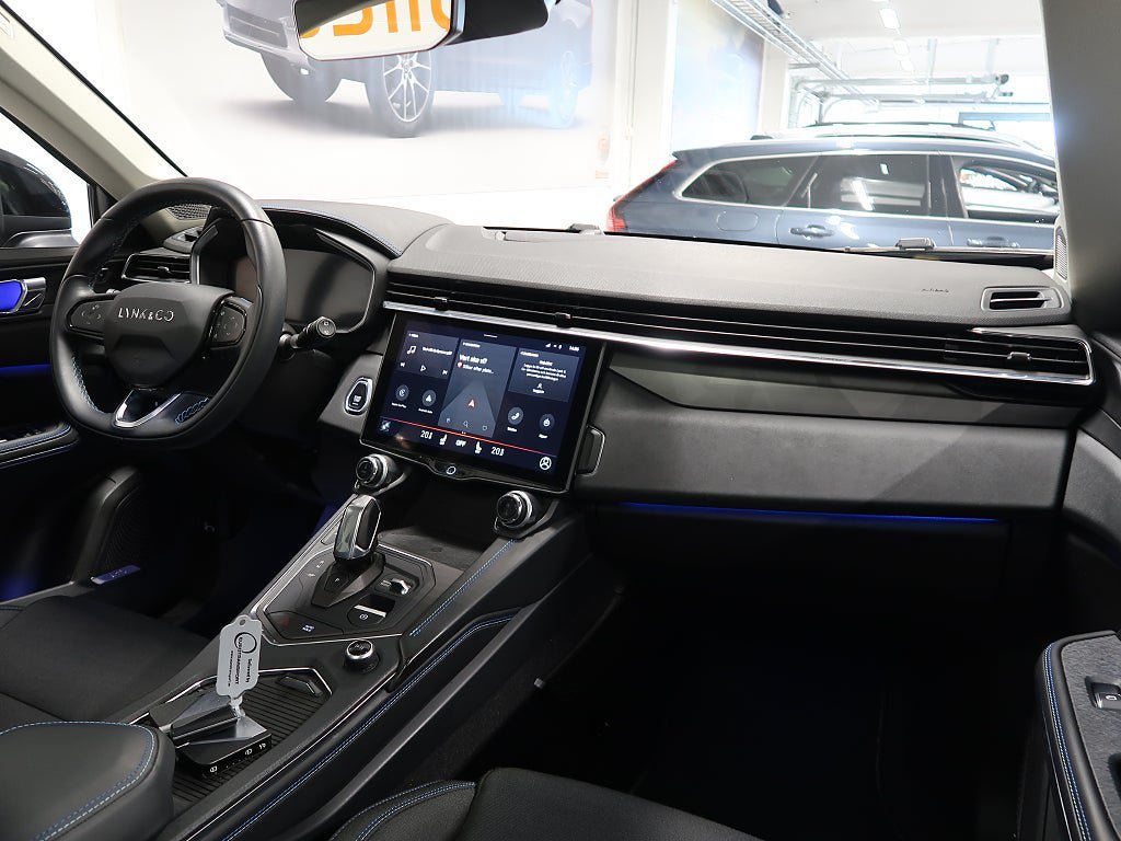 Vehicle Image 21