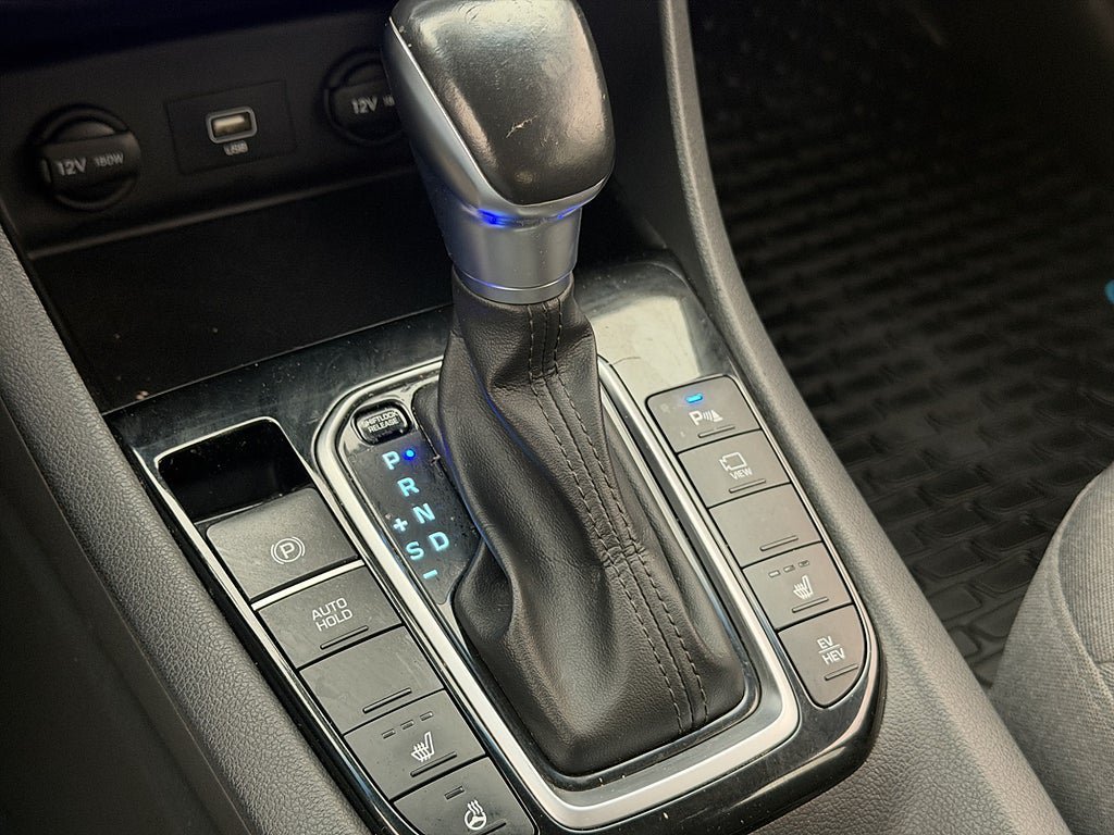 Vehicle Image 18