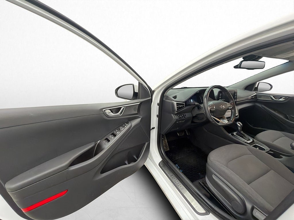 Vehicle Image 31