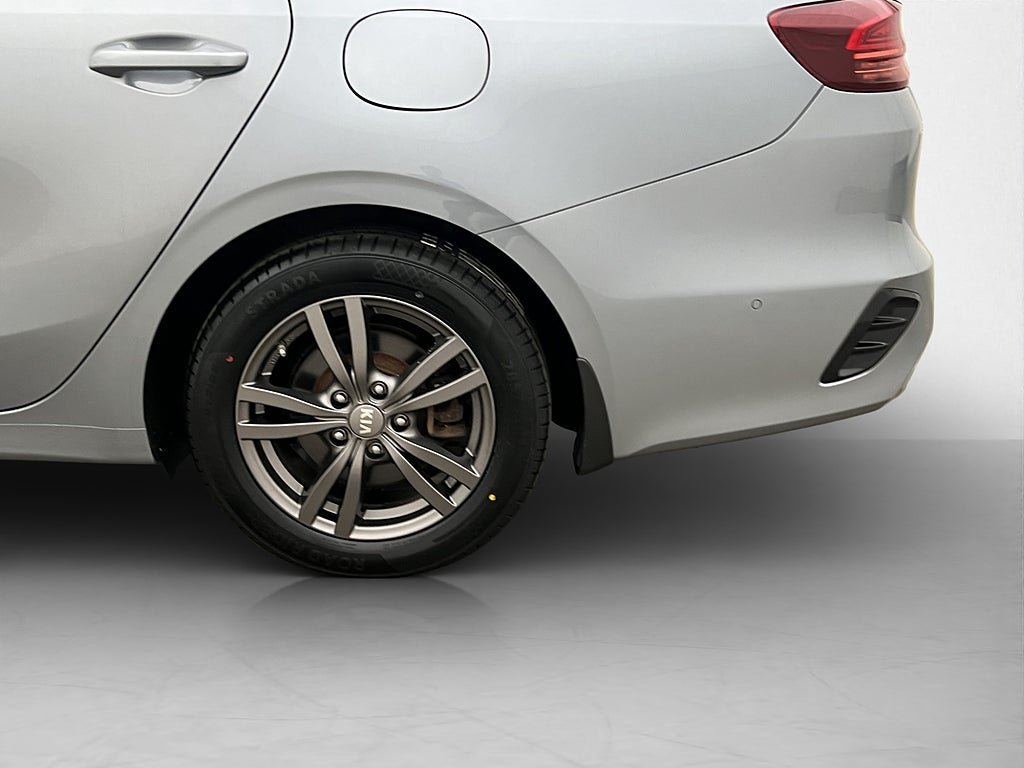 Vehicle Image 30