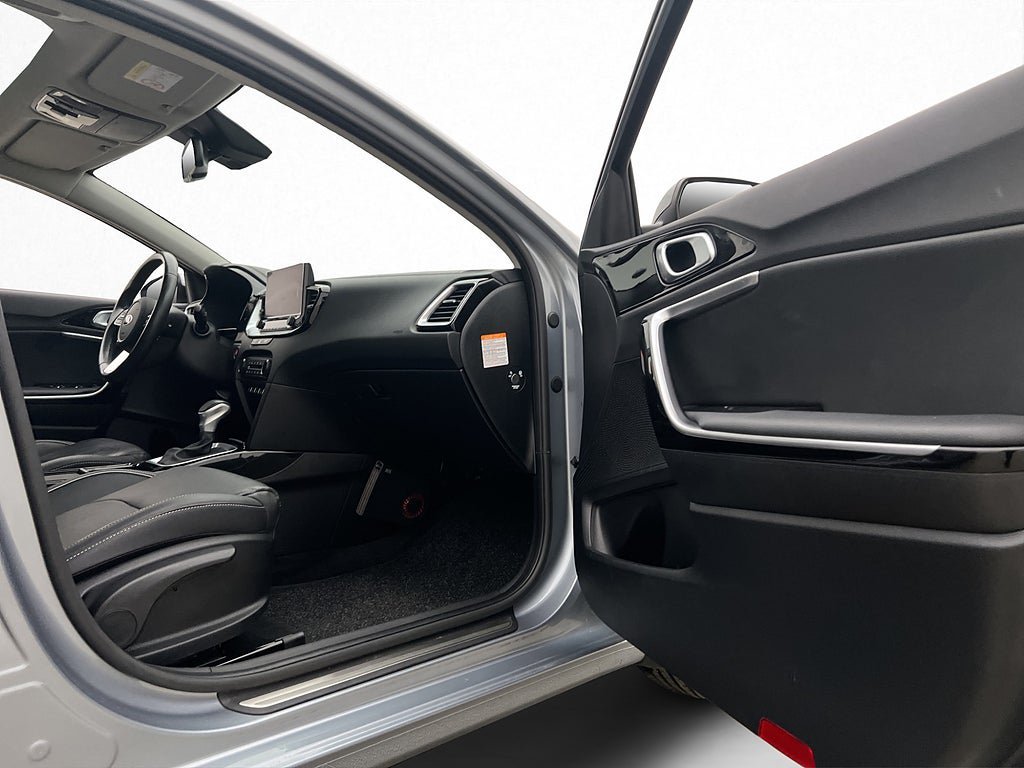 Vehicle Image 33